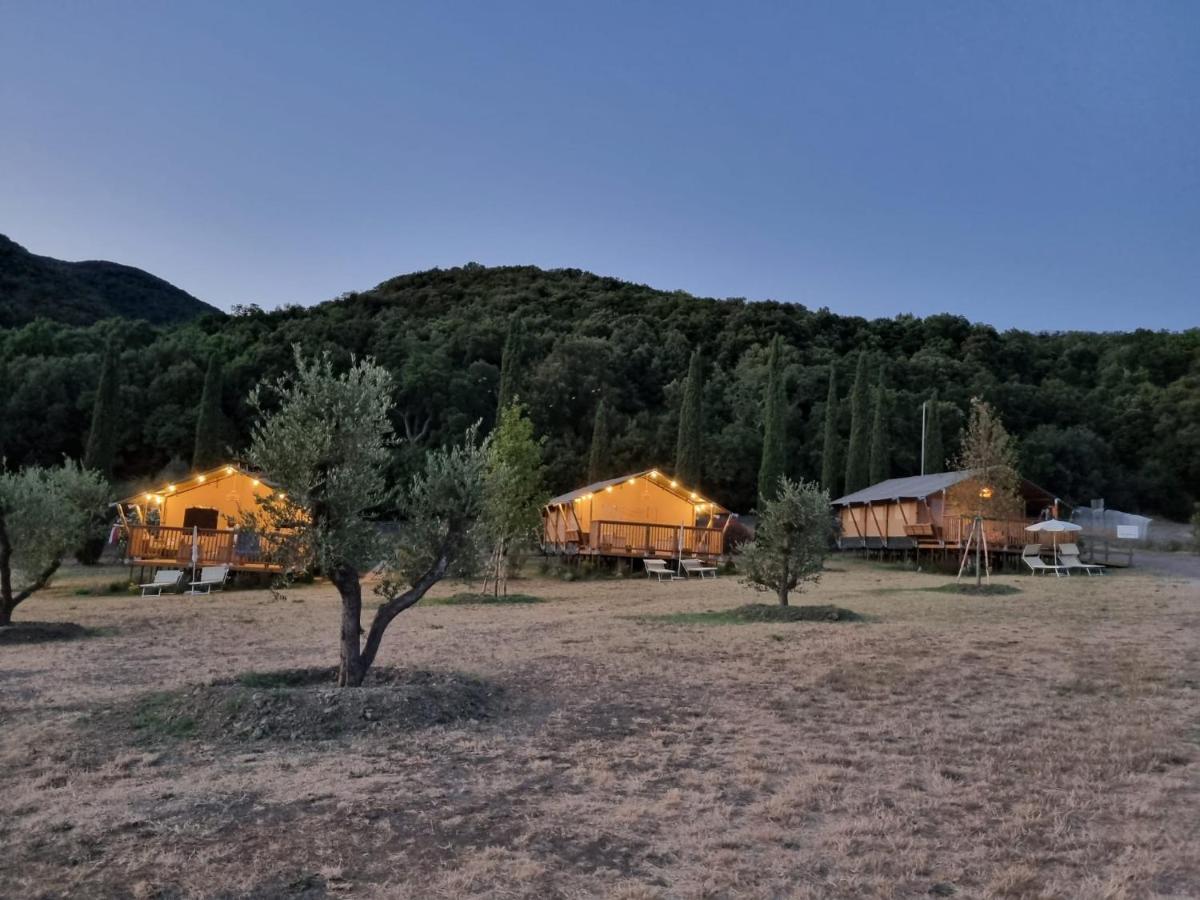 מלון ריפרבלה Glamping Le Tegole מראה חיצוני תמונה