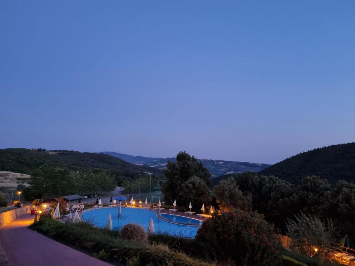 מלון ריפרבלה Glamping Le Tegole מראה חיצוני תמונה